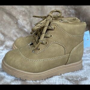 NWT Cat & Jack Boy’s Cognac Lace Up/Zipper Han Boots Size 6